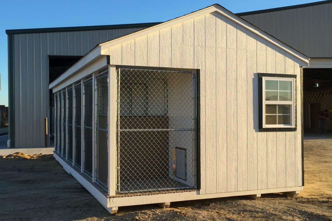 dog kennel for ten dogs