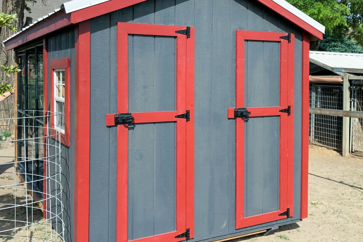 high quality dog shed pressure treated floor