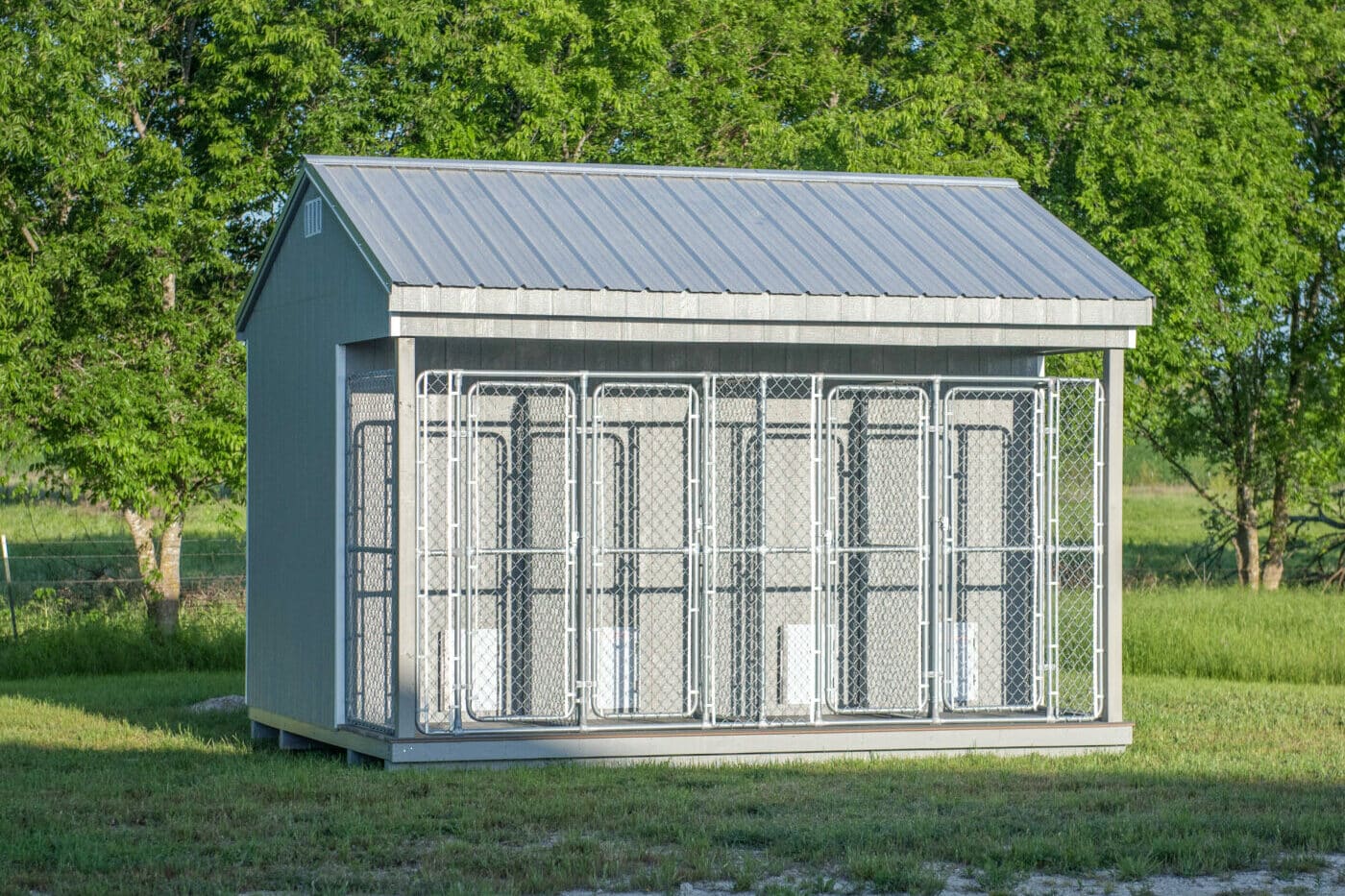 custom dog kennels in or