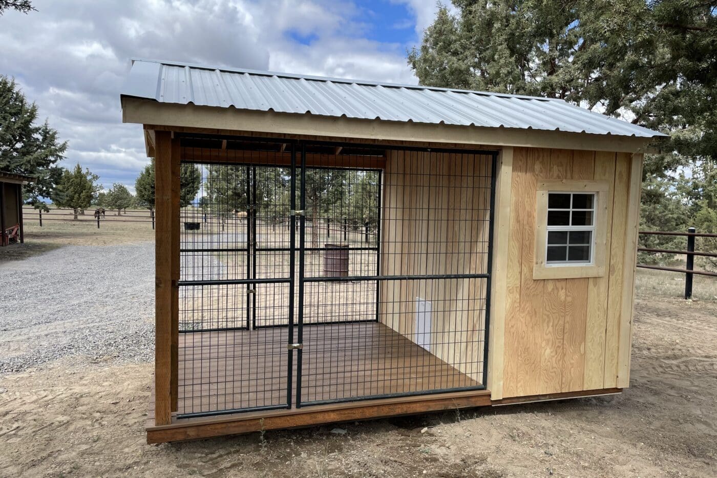 portable dog kennels and chicken coops in oregon