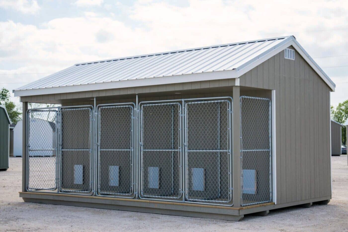 dog kennel for five dogs